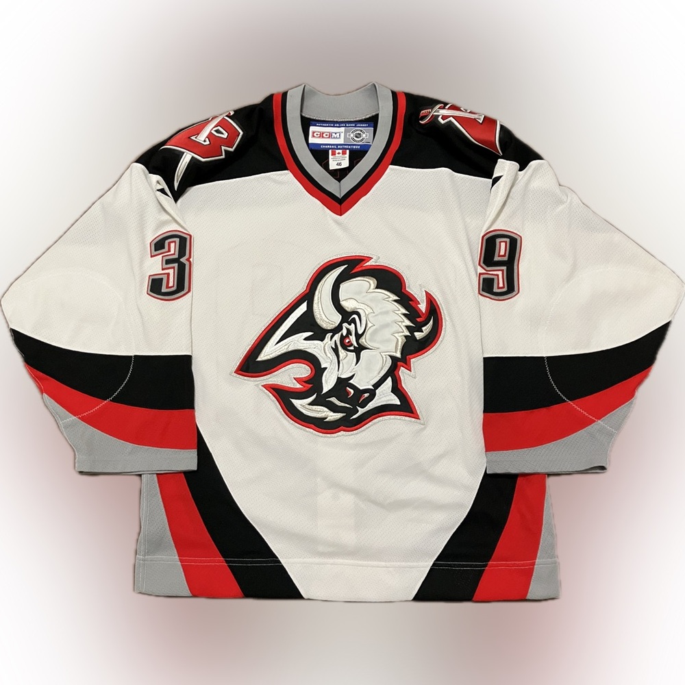 Buffalo Sabres Dominik Hasek CCM Center Ice NHL Hockey Jersey Size 46
